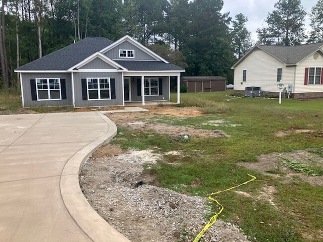 property at 5247 Castlewood Dr