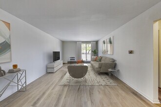 9807 Karlov Ave in Oak Lawn, IL - Building Photo - Building Photo