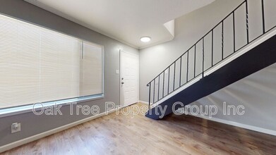 623 F St in Petaluma, CA - Building Photo - Building Photo