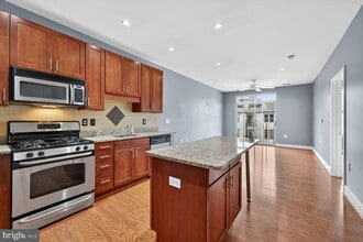 1800 Wilson Blvd in Arlington, VA - Building Photo - Building Photo