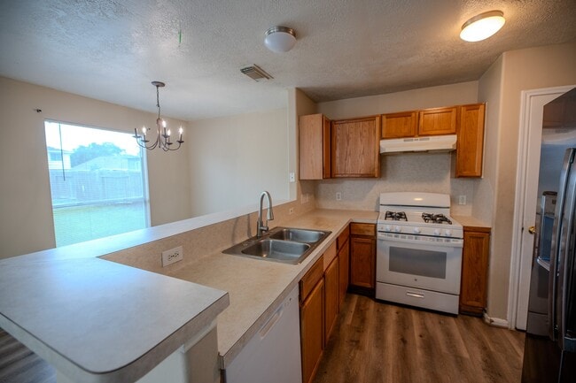 822 Richview Dr