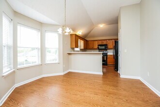 817 Carmen Way in La Vergne, TN - Building Photo - Building Photo