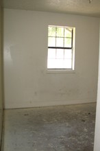 2167 SW Martin Luther King Dr in Atlanta, GA - Foto de edificio - Other
