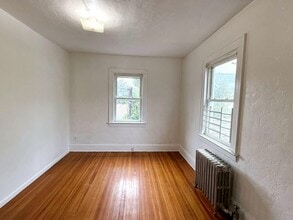 168-39 Highland Ave in Queens, NY - Building Photo - Building Photo