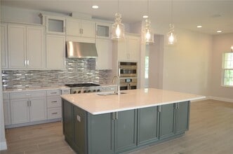 35311 Big Hawk Dr in Zephyrhills, FL - Building Photo - Building Photo