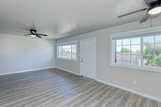 2336 Fruitvale Ave in Oakland, CA - Building Photo - Building Photo