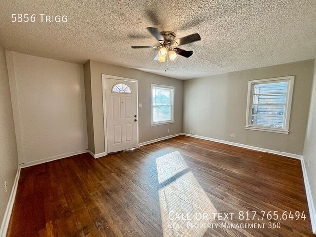 5856 Trigg Dr in Westworth Village, TX - Foto de edificio - Building Photo