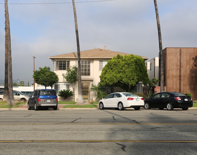 1225 N Brand Blvd in Glendale, CA - Building Photo - Building Photo