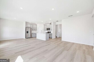 7768 Richmond Trl in Fairburn, GA - Building Photo - Building Photo