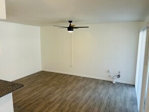 4035 S School Ave, Unit C3 in Sarasota, FL - Building Photo - Building Photo