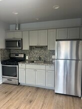 8857 Comanche Ave, Unit 8859 in Winnetka, CA - Building Photo - Building Photo