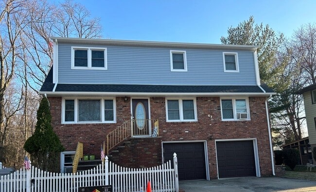 67 Bertolotto Ave, Unit 2