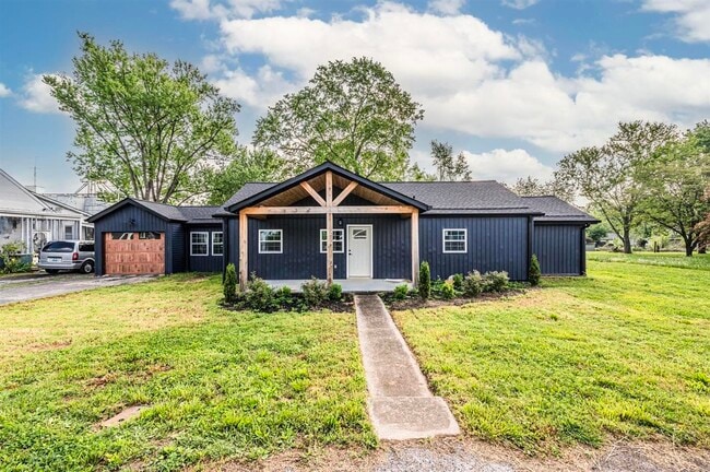 204 Wilson Ave in Auburn, KY - Building Photo - Building Photo