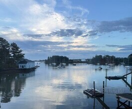 148 Whipple Rd in Kittery, ME - Building Photo - Building Photo