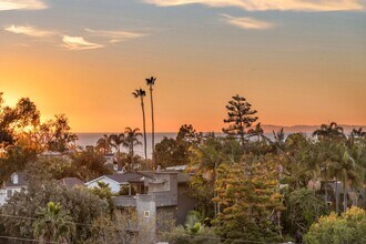 205 W Avenida San Antonio in San Clemente, CA - Building Photo - Building Photo
