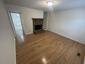 212 S Hollybrook Rd in Wendell, NC - Building Photo - Building Photo