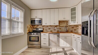 60 County Rd in Cliffwood, NJ - Building Photo - Building Photo