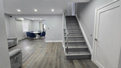 80-06 209th St in Queens, NY - Building Photo - Building Photo