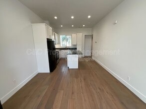 182 Los Olivos Ave in Daly City, CA - Foto de edificio - Building Photo