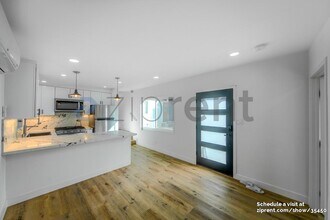 3937 Redwood Ave in Los Angeles, CA - Building Photo - Building Photo