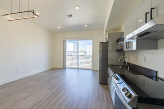 Mod at Riverwalk II in Reno, NV - Building Photo - Interior Photo