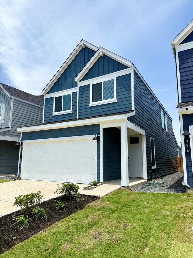 property at 2911 Needham Gdn Ln