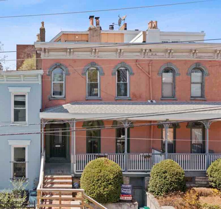 1709 Highland Ave in Cincinnati, OH - Building Photo