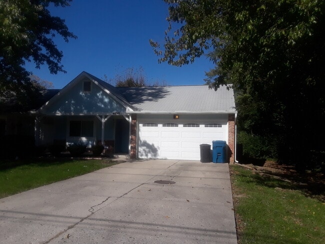 4690 W 52nd St in Indianapolis, IN - Building Photo - Building Photo