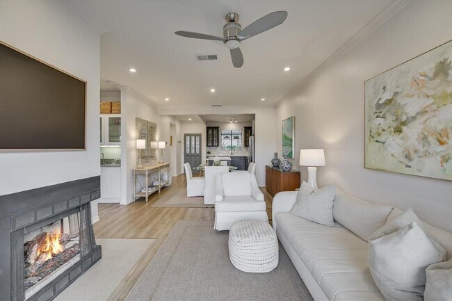 1741 Spyglass Dr in Austin, TX - Building Photo - Building Photo