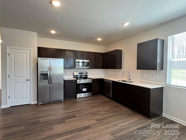 193 Titanium Dr in Statesville, NC - Building Photo - Building Photo