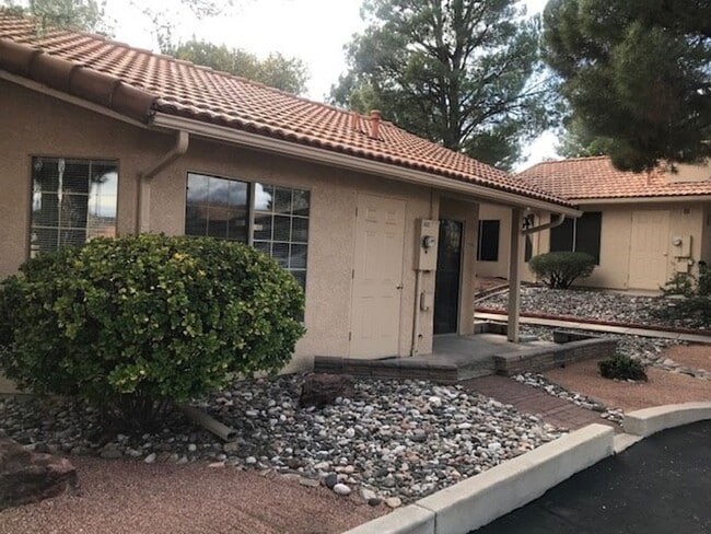 588-A Sawmill Cove in Cottonwood, AZ - Building Photo - Building Photo