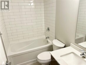 708 Woolwich St in Guelph, ON - Building Photo - Building Photo