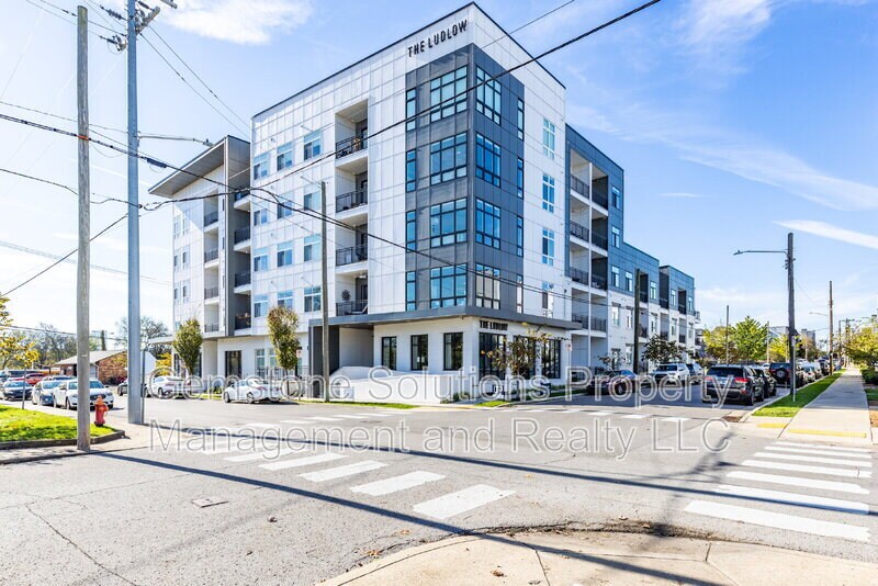 1125 10th Ave N in Nashville, TN - Building Photo