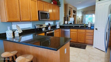 2225 E Bel Air Ln in Gilbert, AZ - Building Photo - Building Photo