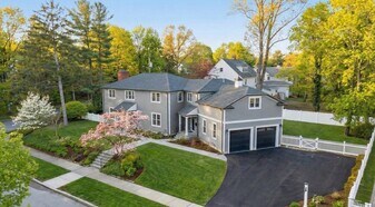 150 Country Club Rd in Newton, MA - Building Photo