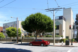 Junipero Serra House in San Francisco, CA - Building Photo - Building Photo