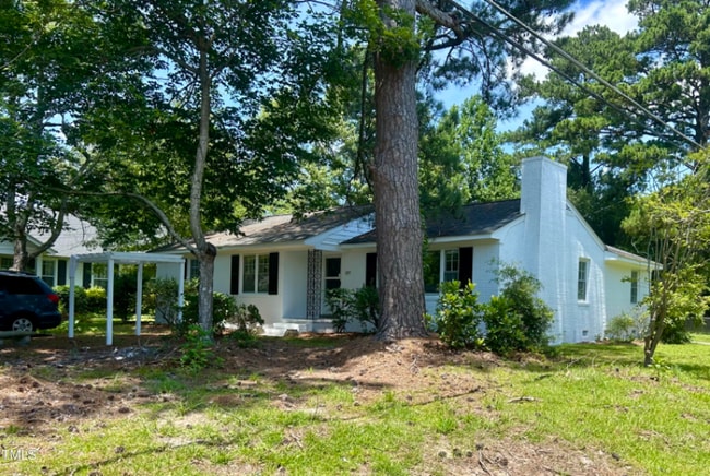 209 Barnes St in Fremont, NC - Building Photo - Building Photo