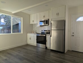 1068 Billings Blvd in San Leandro, CA - Building Photo - Building Photo