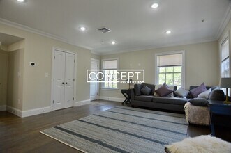 56 Cedar St in Boston, MA - Building Photo - Building Photo