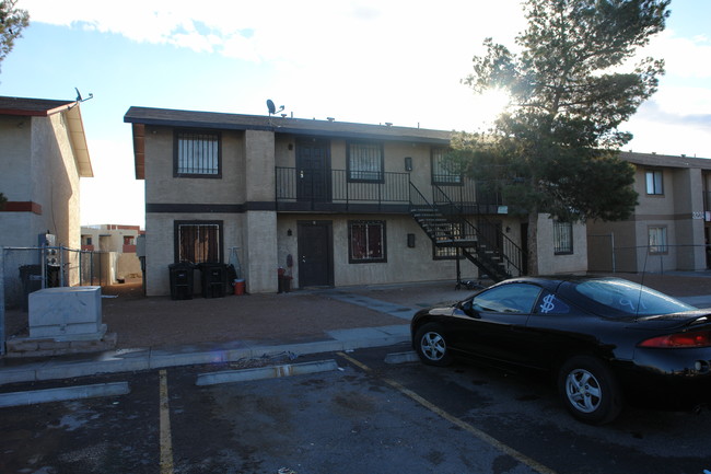 3232 Figler Ct in North Las Vegas, NV - Building Photo - Building Photo