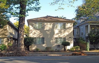 2715 F St in Sacramento, CA - Building Photo - Building Photo