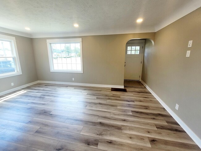 property at 3052 Burlingame Ave SW