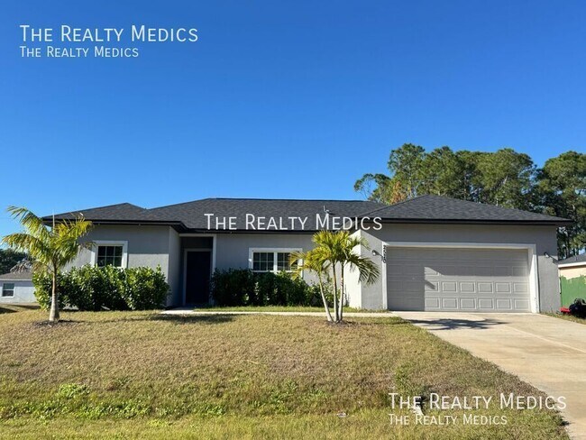 2570 SE Rayburn Ave in Palm Bay, FL - Building Photo - Building Photo