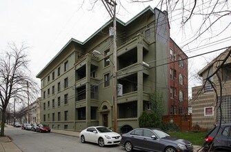6111 Alder St Apartments in Pittsburgh, PA - Building Photo - Building Photo
