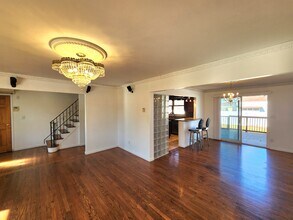 30 Wilson St in Brentwood, NY - Building Photo - Building Photo