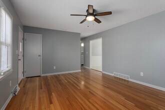 703 SW 7 St in Lee's Summit, MO - Building Photo - Building Photo