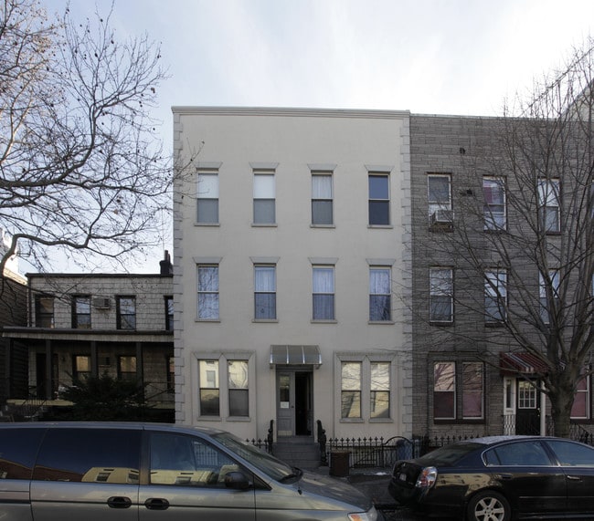 190 Java St in Brooklyn, NY - Building Photo - Building Photo
