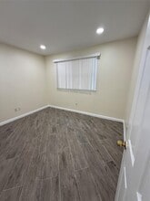 542 Lincoln St in Cedarhurst, NY - Building Photo - Building Photo
