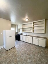 2048 Grand St in Beaumont, TX - Building Photo - Building Photo