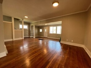 2320 York St in Des Moines, IA - Building Photo - Building Photo